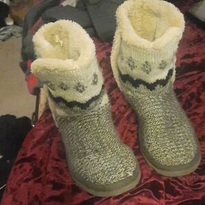 American Eagle Grey Knit Slipper Boots